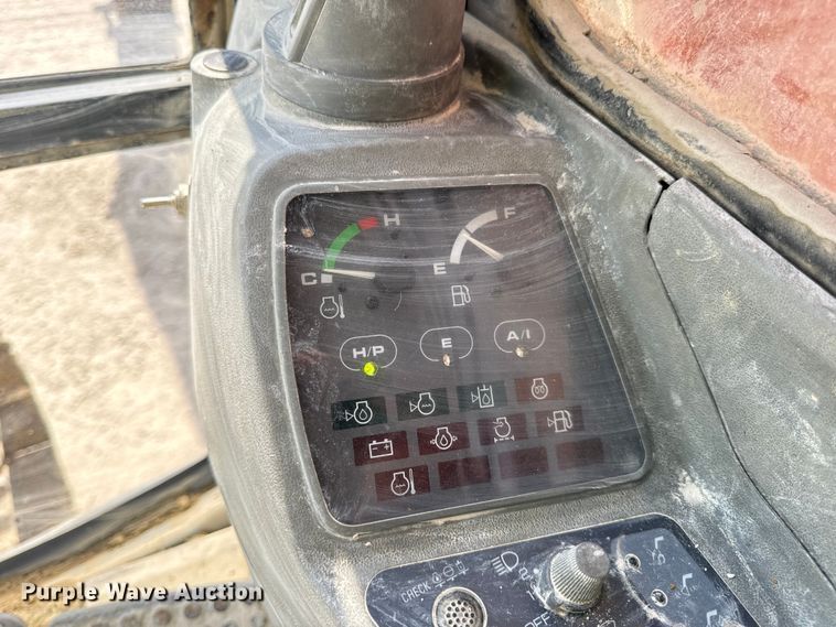 image for item EH7053 2001 Hitachi EX230LC-5 excavator