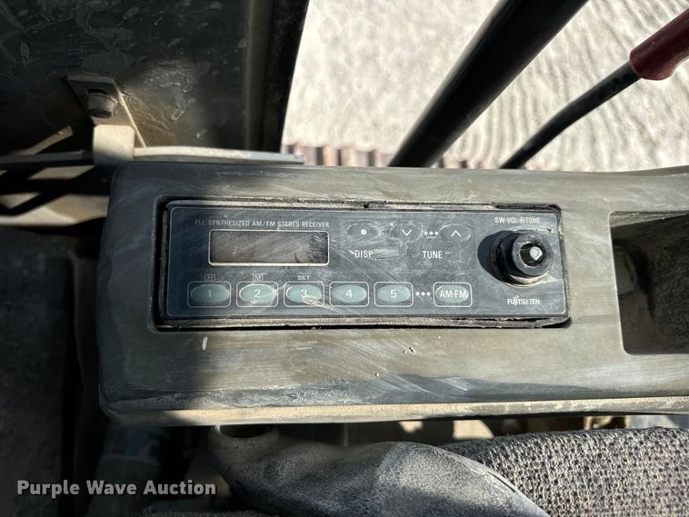 image for item EH7053 2001 Hitachi EX230LC-5 excavator