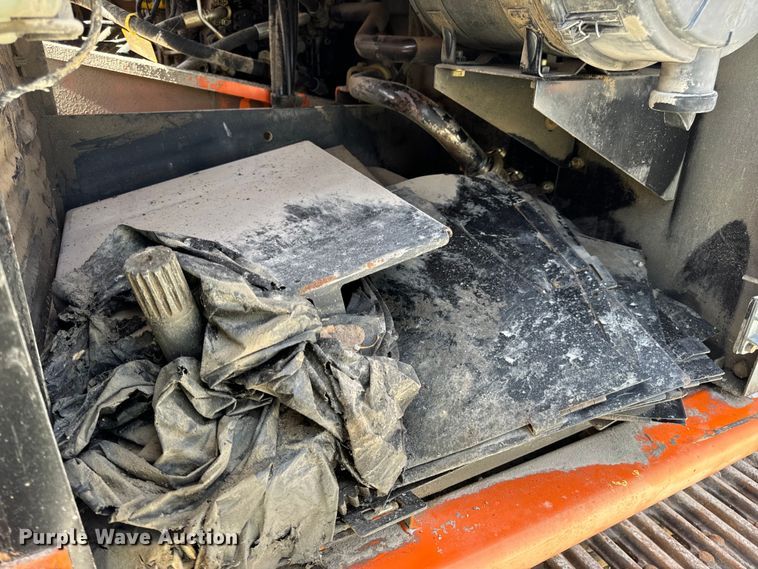 image for item EH7053 2001 Hitachi EX230LC-5 excavator