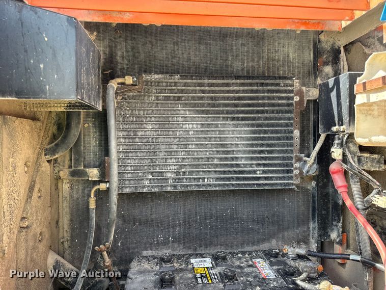 image for item EH7053 2001 Hitachi EX230LC-5 excavator