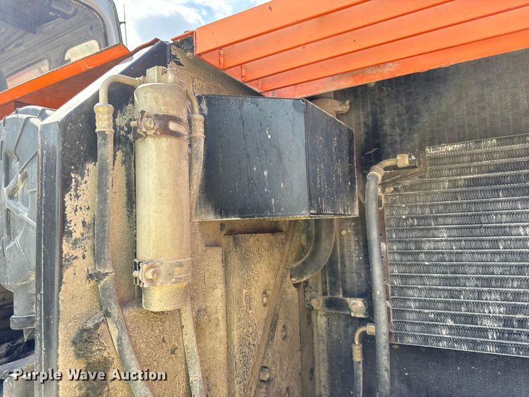 image for item EH7053 2001 Hitachi EX230LC-5 excavator