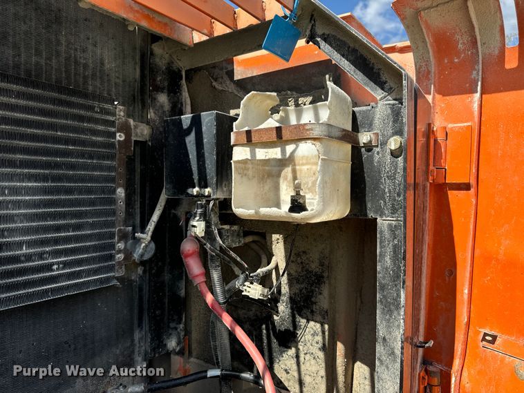 image for item EH7053 2001 Hitachi EX230LC-5 excavator