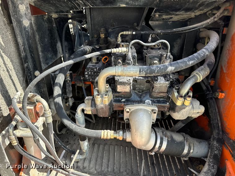 image for item EH7053 2001 Hitachi EX230LC-5 excavator