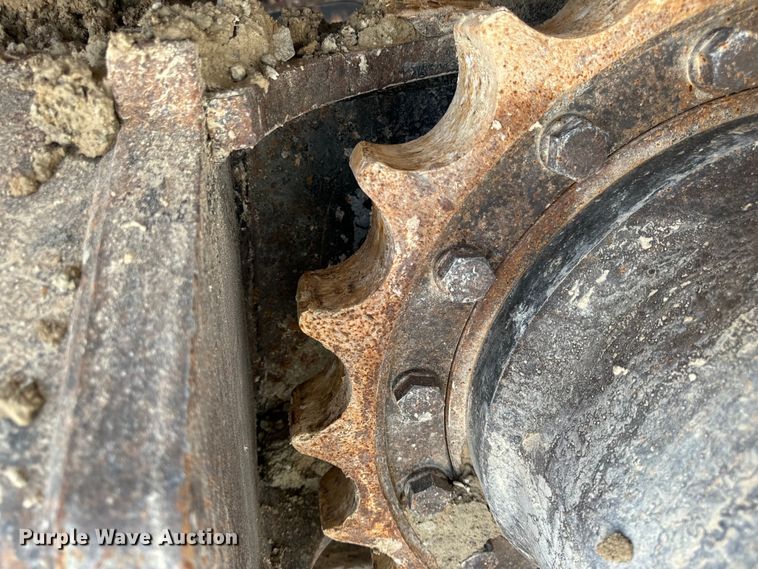 image for item EH7053 2001 Hitachi EX230LC-5 excavator