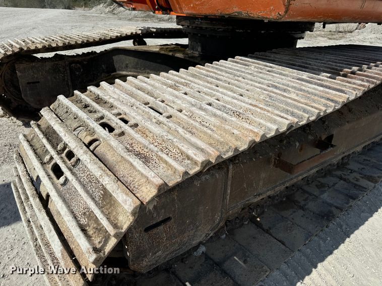 image for item EH7053 2001 Hitachi EX230LC-5 excavator