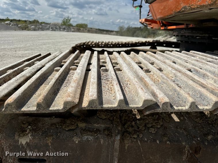 image for item EH7053 2001 Hitachi EX230LC-5 excavator