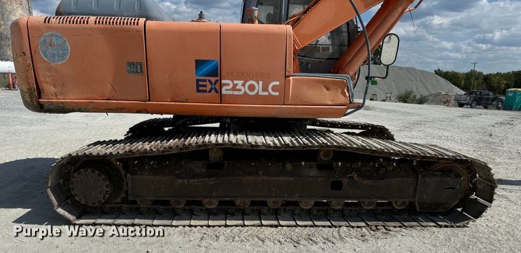 image for item EH7053 2001 Hitachi EX230LC-5 excavator