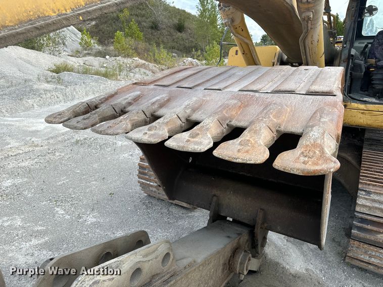 image for item EH7054 1997 Komatsu PC300LC-6LC excavator