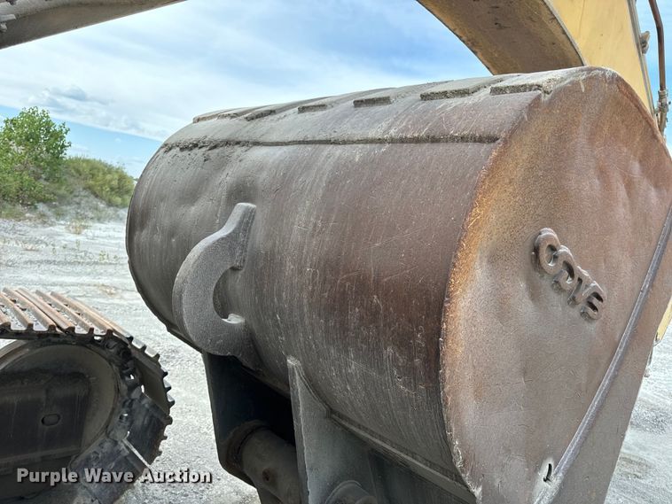 image for item EH7054 1997 Komatsu PC300LC-6LC excavator