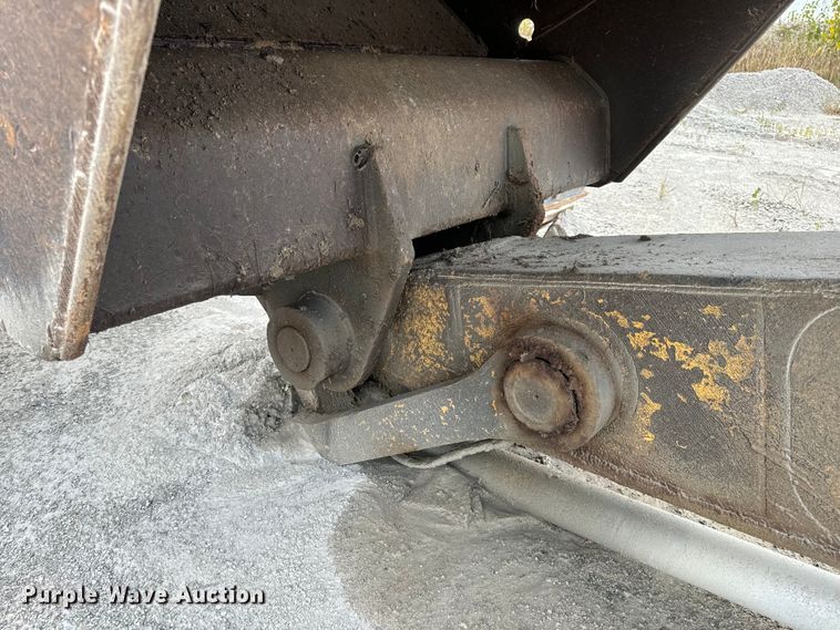 image for item EH7054 1997 Komatsu PC300LC-6LC excavator