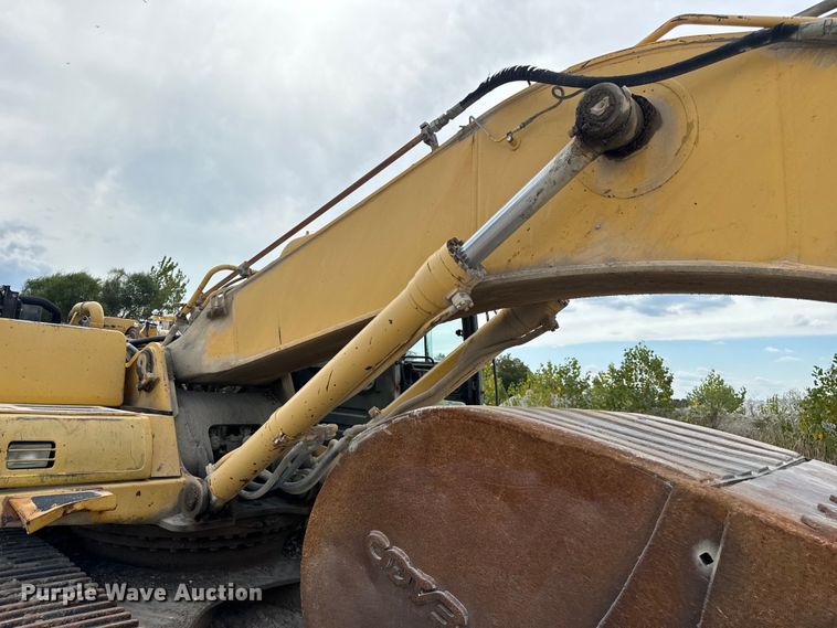 image for item EH7054 1997 Komatsu PC300LC-6LC excavator