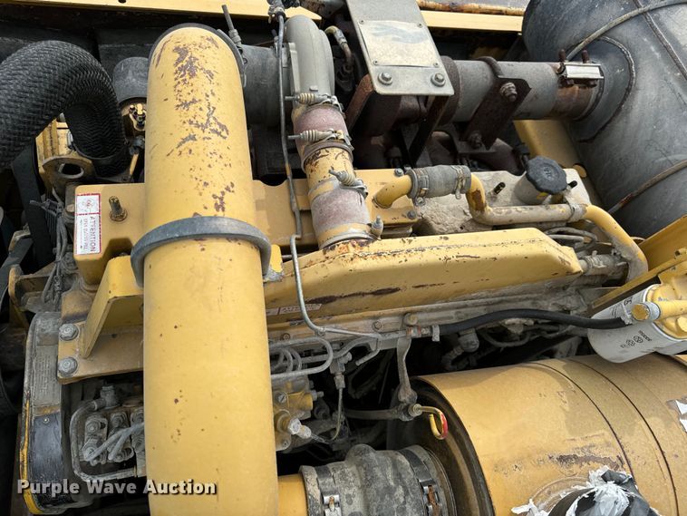 image for item EH7054 1997 Komatsu PC300LC-6LC excavator