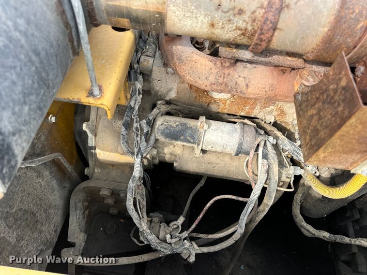 image for item EH7054 1997 Komatsu PC300LC-6LC excavator