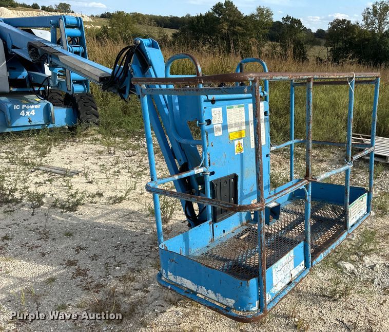 image for item EH7055 1999 Genie Z-45/25J boom lift