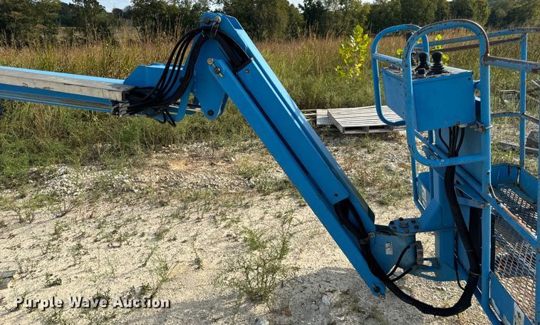 image for item EH7055 1999 Genie Z-45/25J boom lift