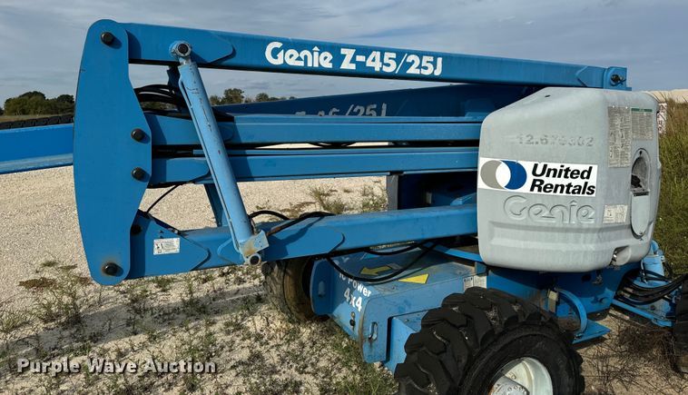 image for item EH7055 1999 Genie Z-45/25J boom lift