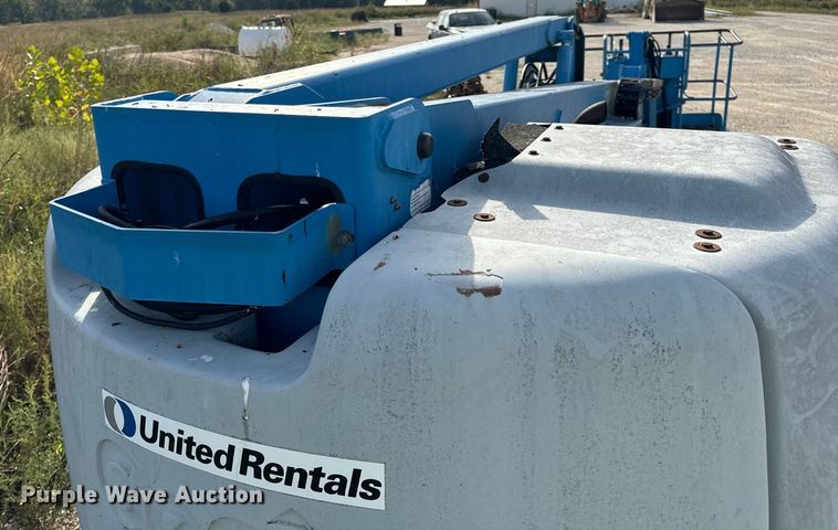 image for item EH7055 1999 Genie Z-45/25J boom lift