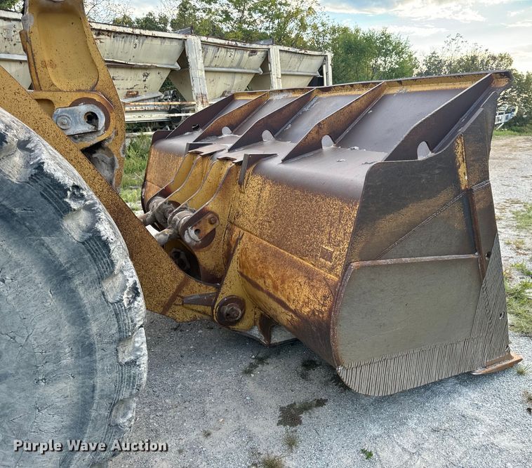 image for item EH7056 1995 Caterpillar  980F Series II wheel loader