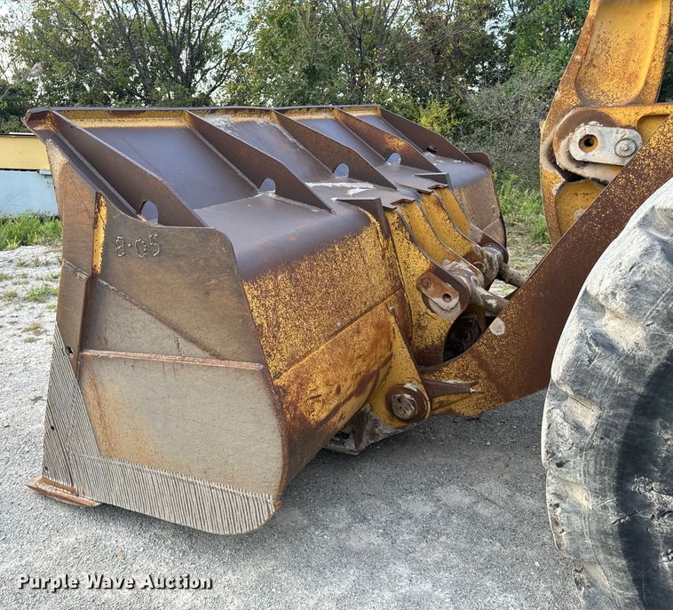 image for item EH7056 1995 Caterpillar  980F Series II wheel loader