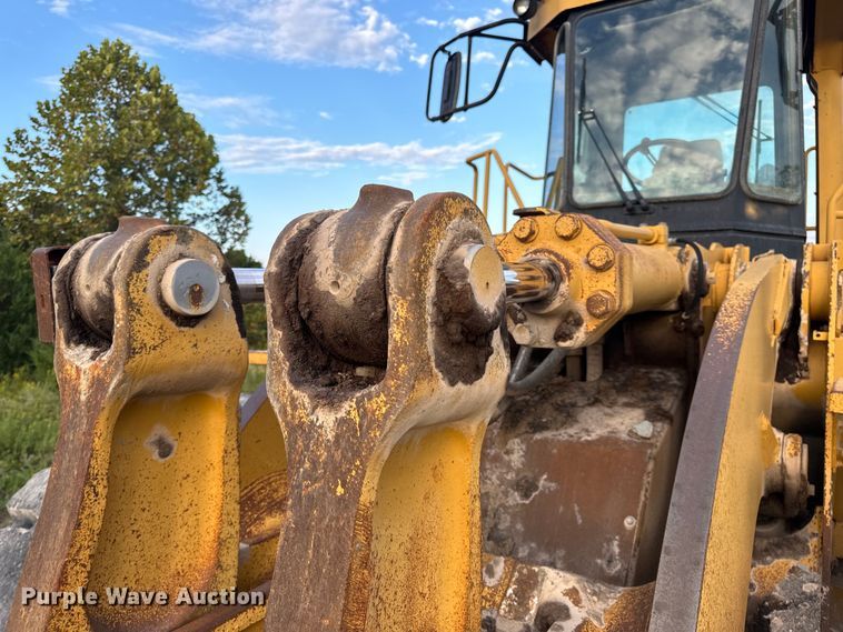 image for item EH7056 1995 Caterpillar  980F Series II wheel loader