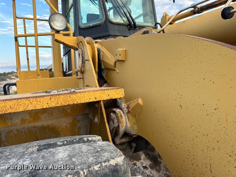 image for item EH7056 1995 Caterpillar  980F Series II wheel loader