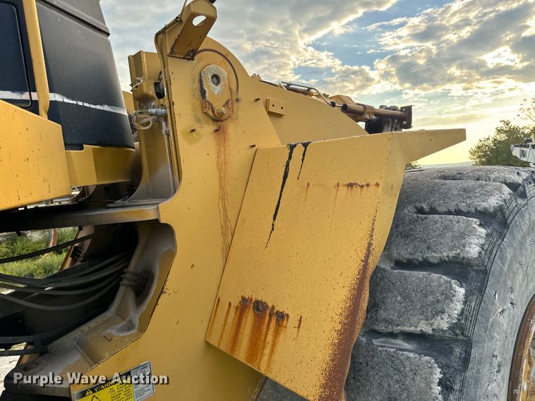 image for item EH7056 1995 Caterpillar  980F Series II wheel loader