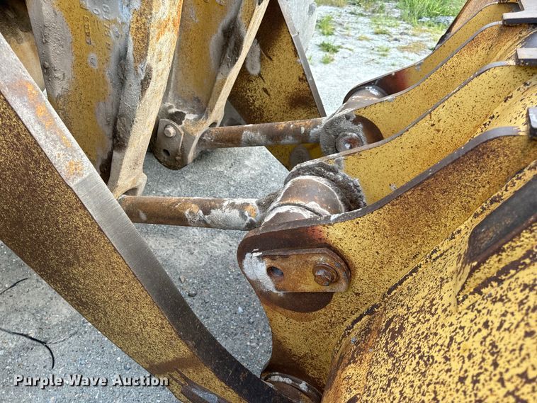 image for item EH7056 1995 Caterpillar  980F Series II wheel loader