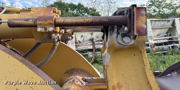 image for item EH7056 1995 Caterpillar  980F Series II wheel loader
