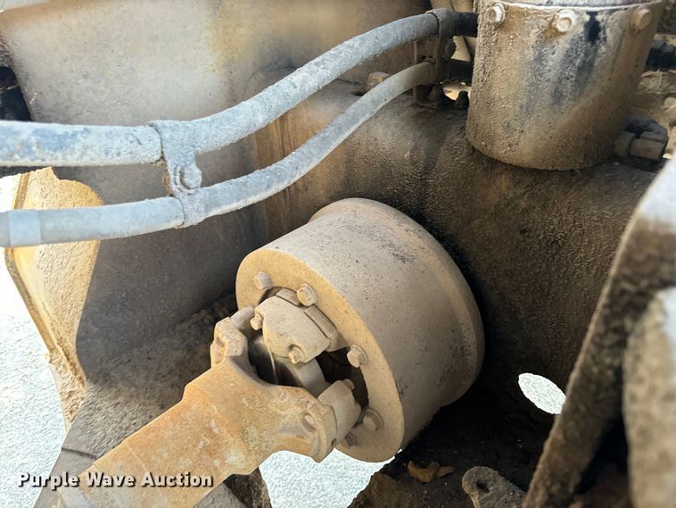 image for item EH7056 1995 Caterpillar  980F Series II wheel loader