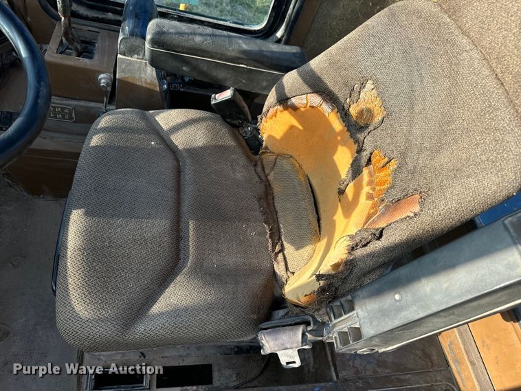 image for item EH7056 1995 Caterpillar  980F Series II wheel loader