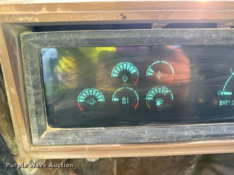 image for item EH7056 1995 Caterpillar  980F Series II wheel loader