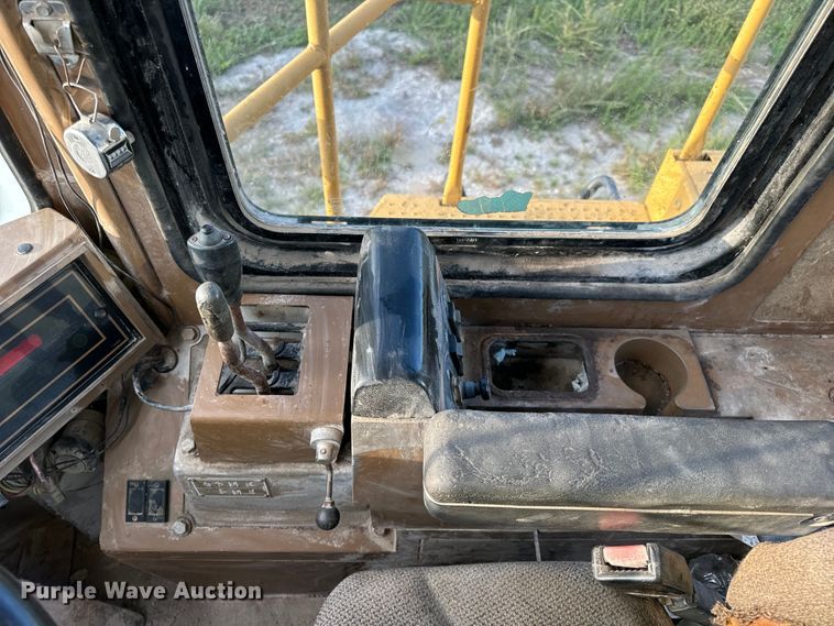 image for item EH7056 1995 Caterpillar  980F Series II wheel loader