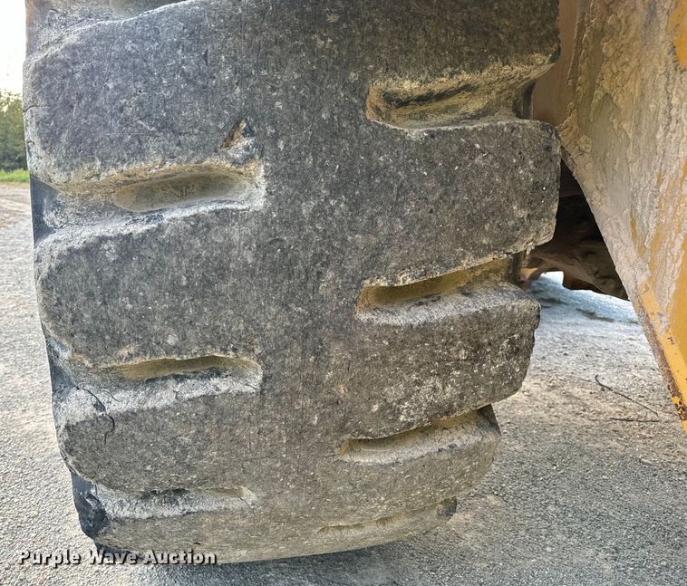 image for item EH7056 1995 Caterpillar  980F Series II wheel loader