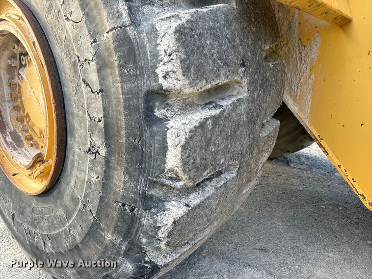 image for item EH7056 1995 Caterpillar  980F Series II wheel loader