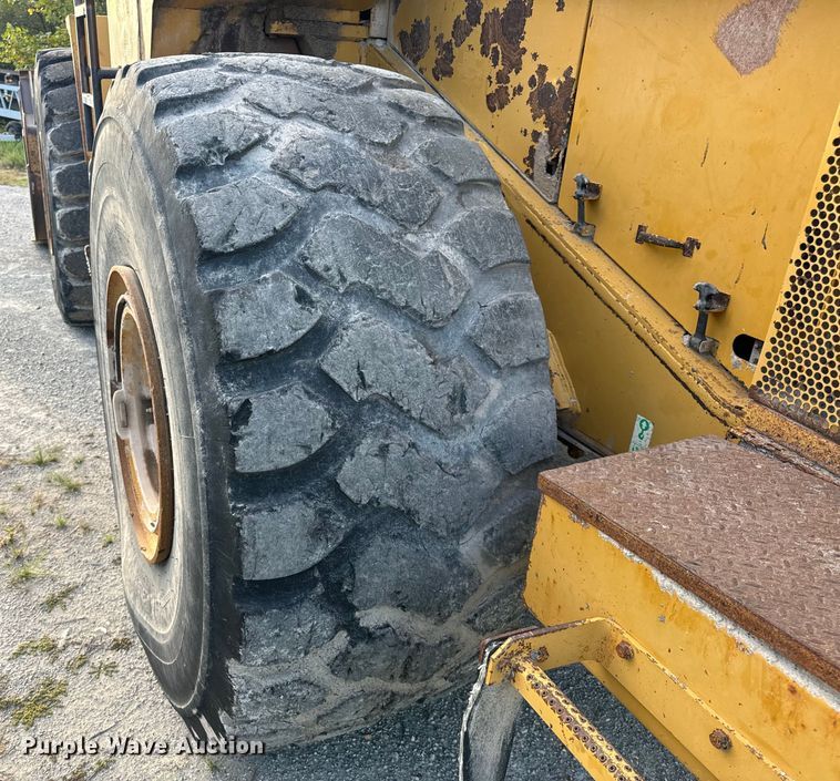 image for item EH7056 1995 Caterpillar  980F Series II wheel loader