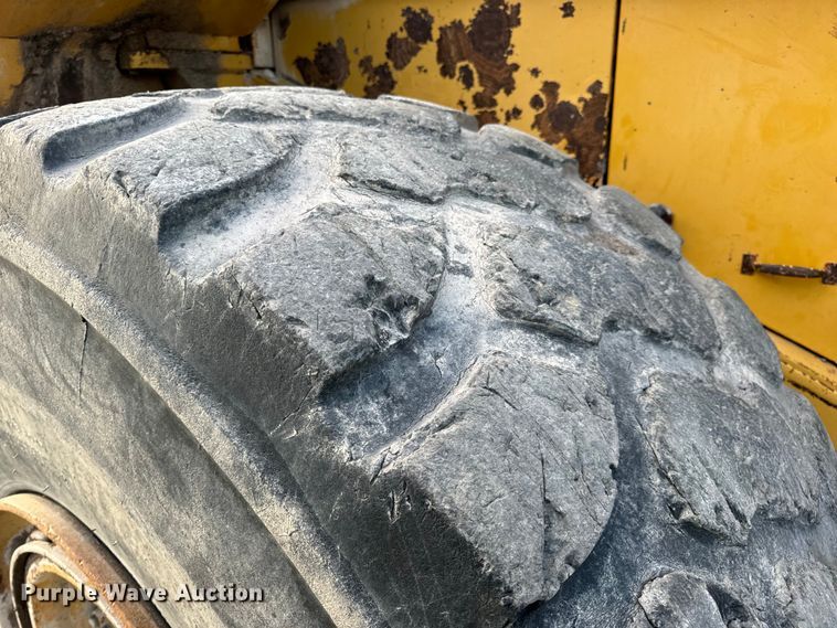 image for item EH7056 1995 Caterpillar  980F Series II wheel loader