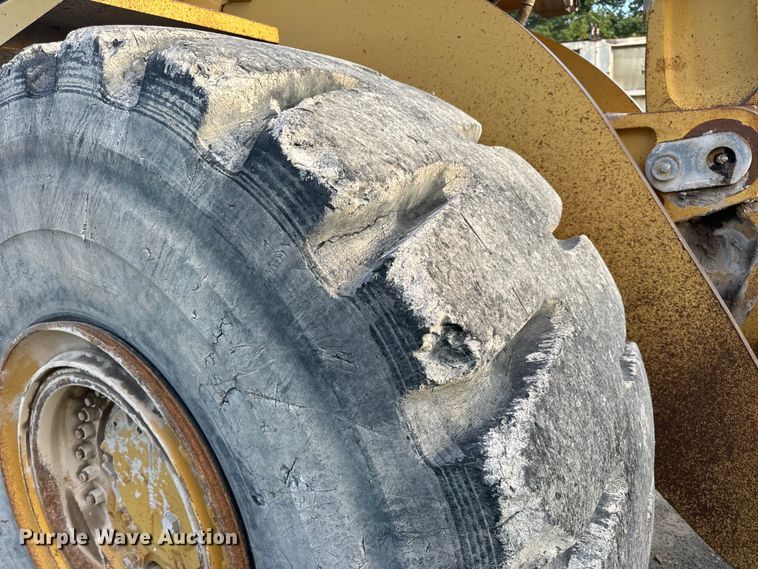 image for item EH7056 1995 Caterpillar  980F Series II wheel loader