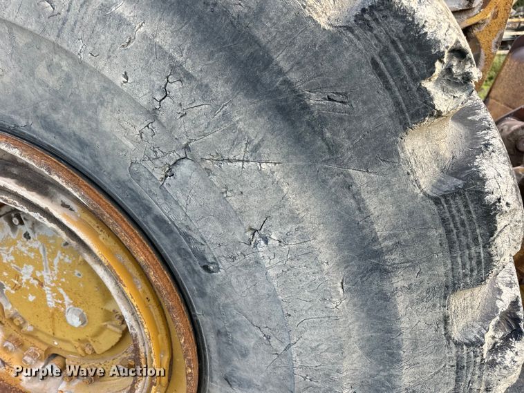 image for item EH7056 1995 Caterpillar  980F Series II wheel loader