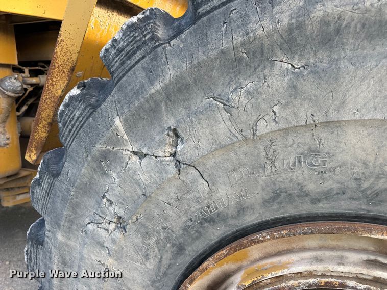 image for item EH7056 1995 Caterpillar  980F Series II wheel loader