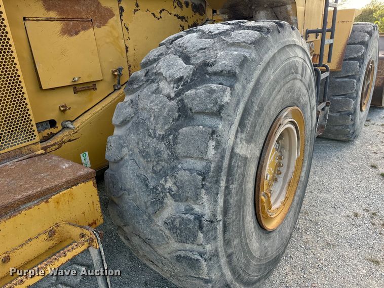 image for item EH7056 1995 Caterpillar  980F Series II wheel loader