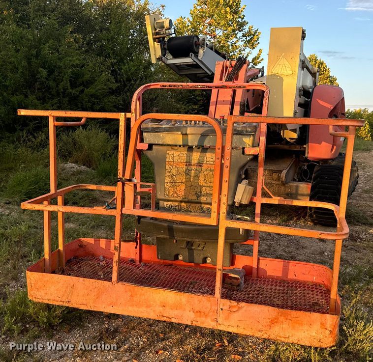 image for item EH7057 2002 JLG 450AJ SII boom lift