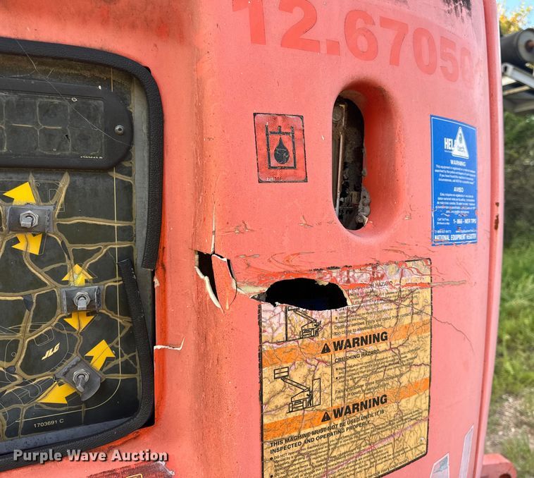 image for item EH7057 2002 JLG 450AJ SII boom lift