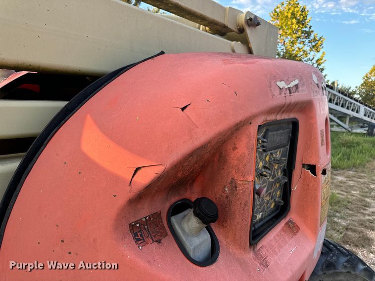 image for item EH7057 2002 JLG 450AJ SII boom lift