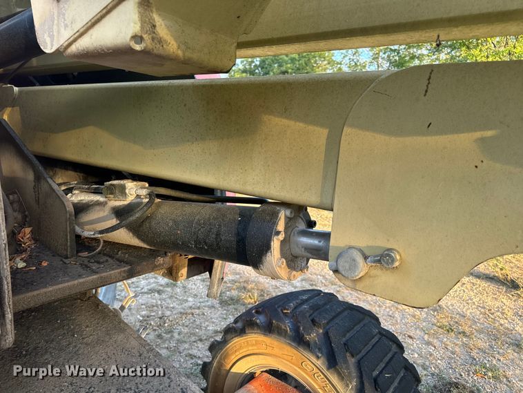 image for item EH7057 2002 JLG 450AJ SII boom lift