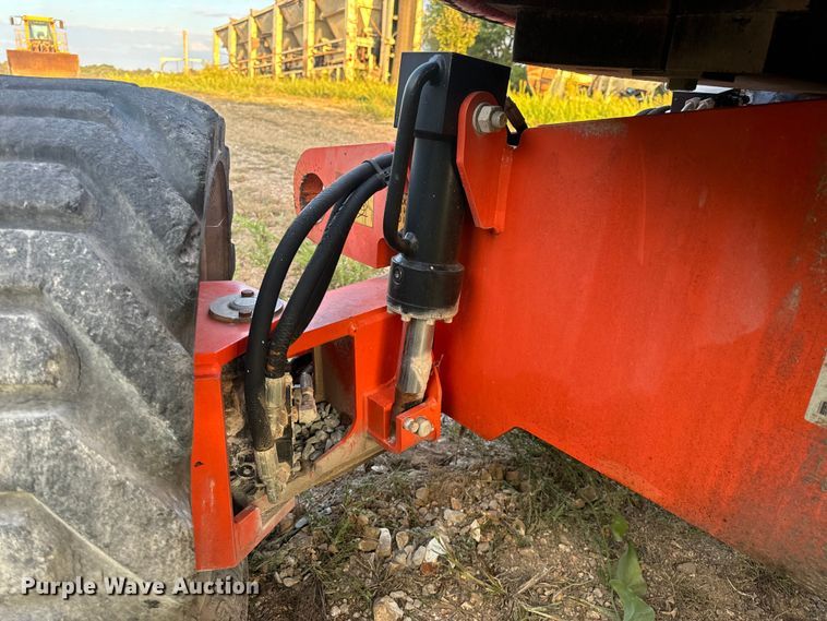 image for item EH7057 2002 JLG 450AJ SII boom lift