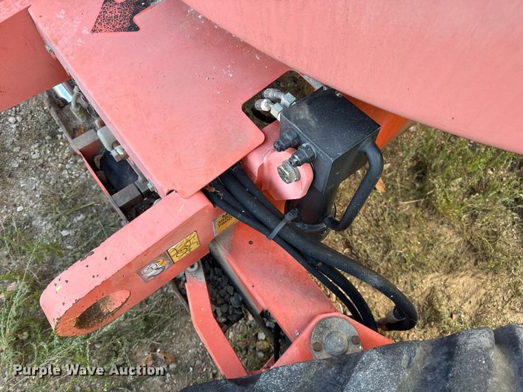 image for item EH7057 2002 JLG 450AJ SII boom lift