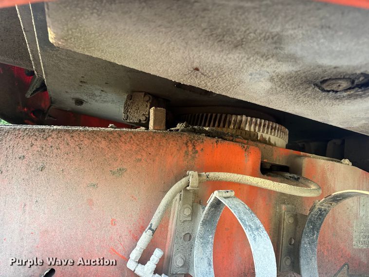 image for item EH7057 2002 JLG 450AJ SII boom lift