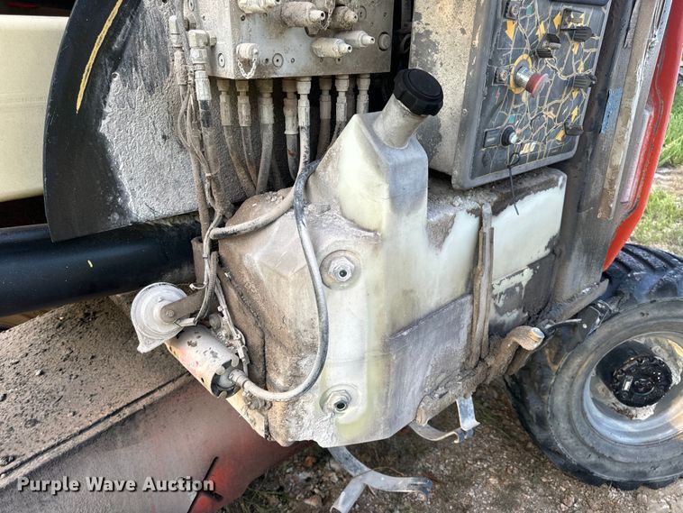 image for item EH7057 2002 JLG 450AJ SII boom lift