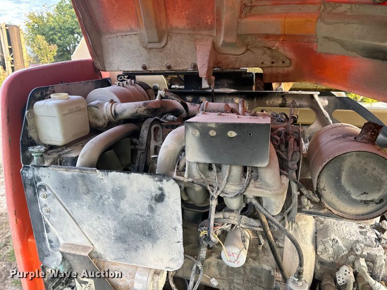 image for item EH7057 2002 JLG 450AJ SII boom lift