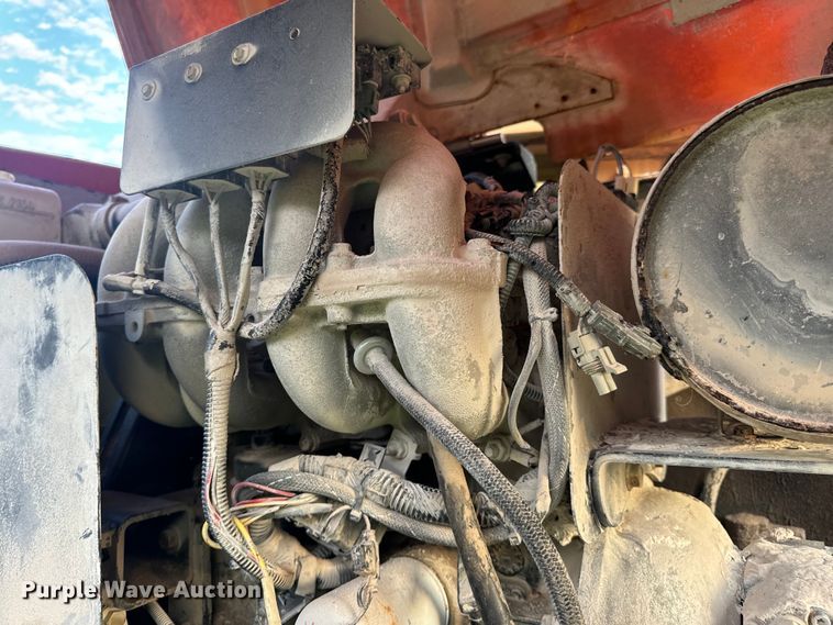 image for item EH7057 2002 JLG 450AJ SII boom lift